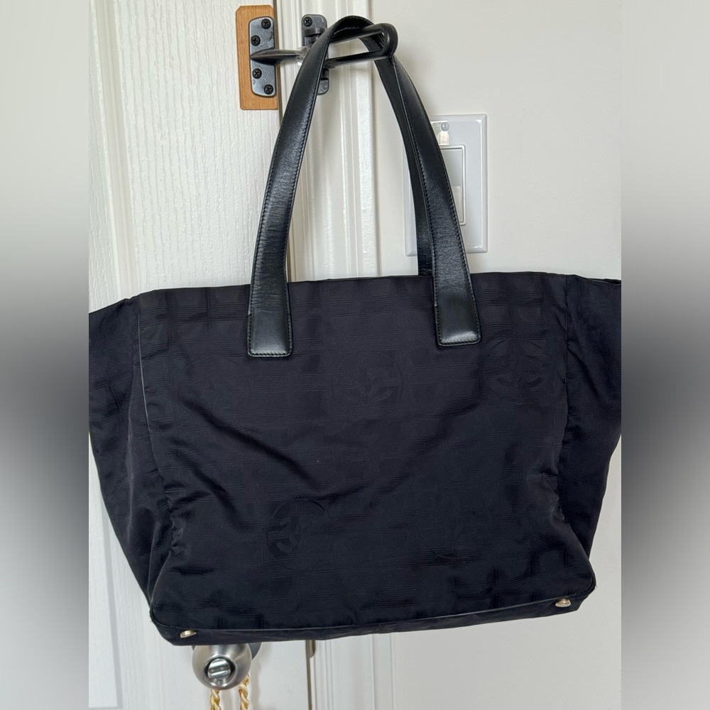 Chanel travel ligne tote bag